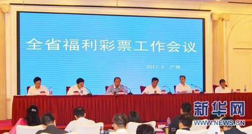 ”“现在米兰与榜首的分差已经很大了，我不认为米兰还能追回与国米9分的分差，与尤文7分的分差。